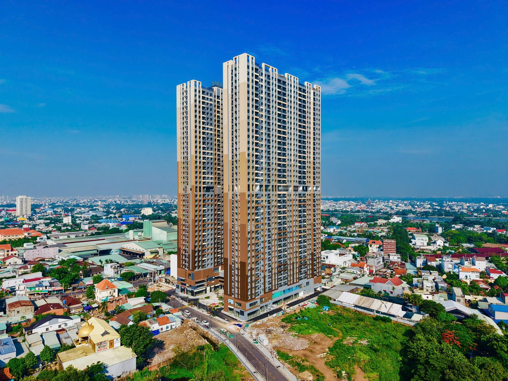tien do thuc te at sky garden 11