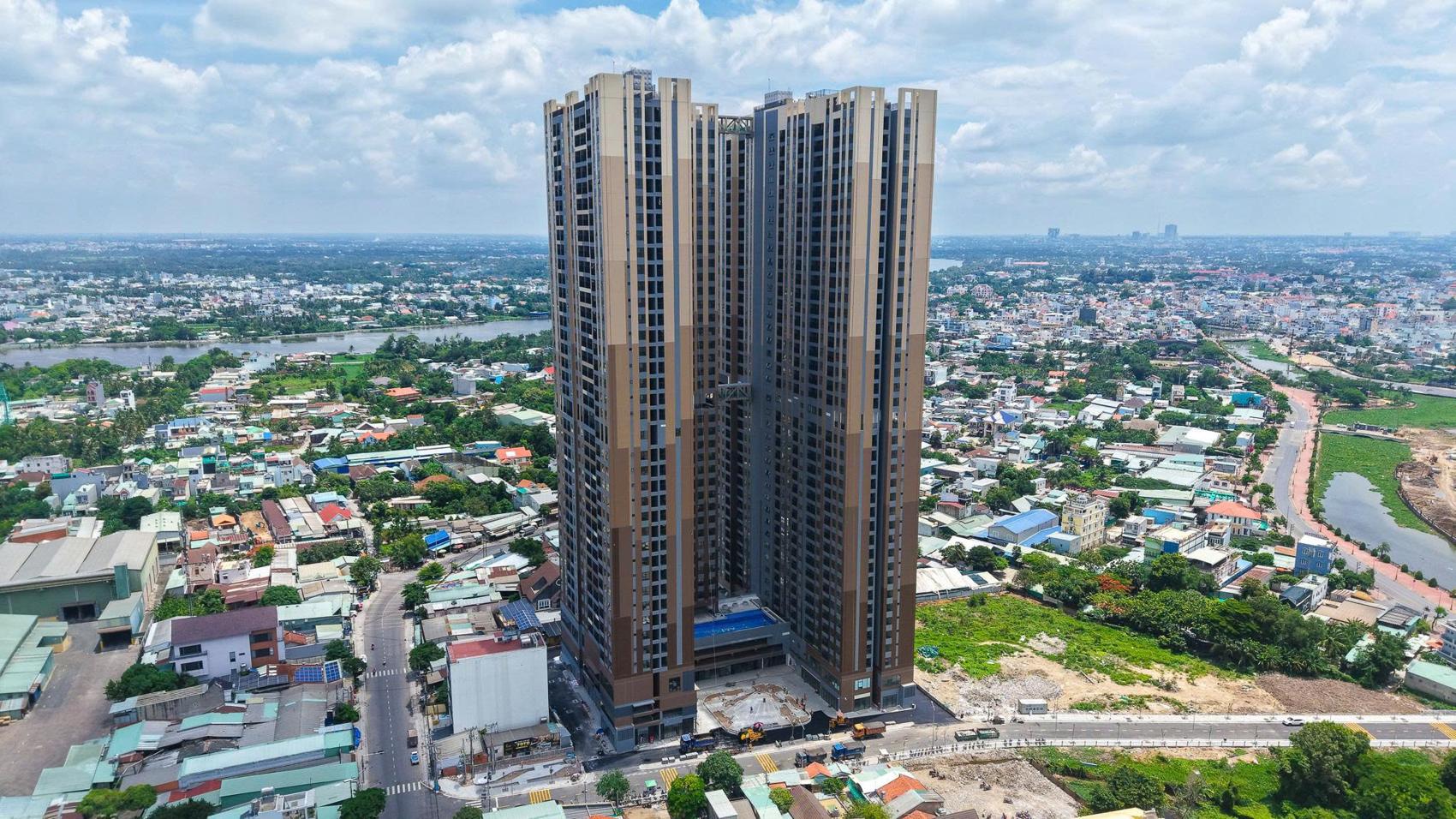 tien do thuc te at sky garden 6